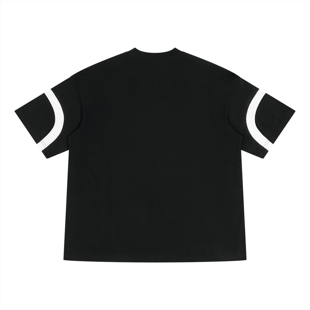 Camiseta unisex MONROE STORE de algodón negro con diseño color block y detalles en blanco en las mangas cortas