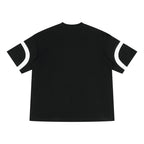 Camiseta unisex MONROE STORE de algodón negro con diseño color block y detalles en blanco en las mangas cortas