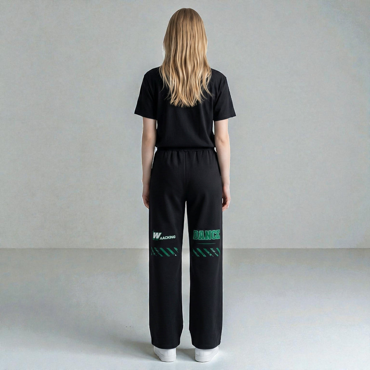 MONROE STORE pantalones de chándal negros de pierna ancha para mujer, 80% algodón, 20% poliéster, con cordón y estampado verde.